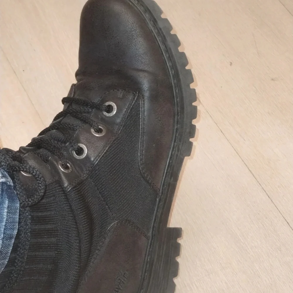 Blowfish Black Combat Boots - Picture 5 of 6